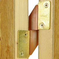 C0847 - Wood Bi-Fold Pivots                                           